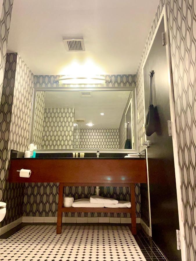 Park Manor Hotel Clifton Park Dış mekan fotoğraf Bathroom
