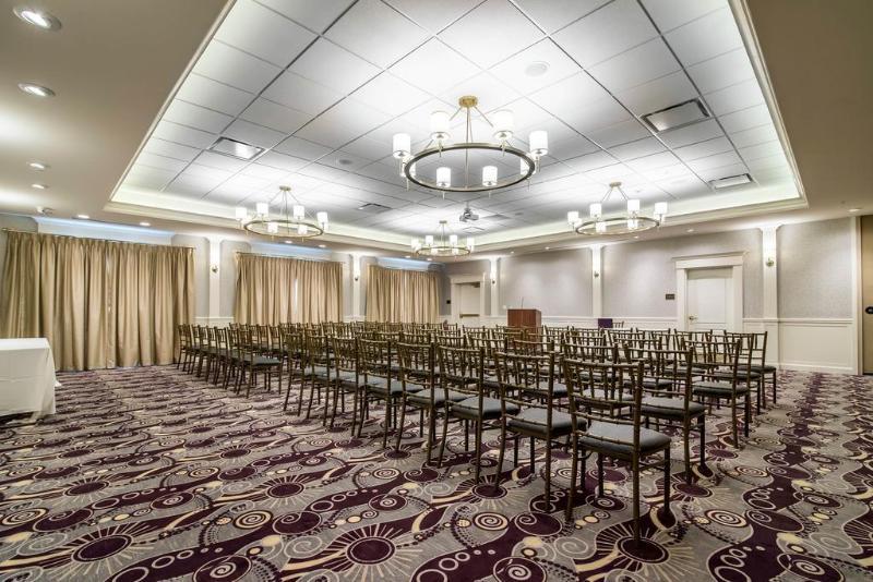 Park Manor Hotel Clifton Park Dış mekan fotoğraf The ballroom at the hotel
