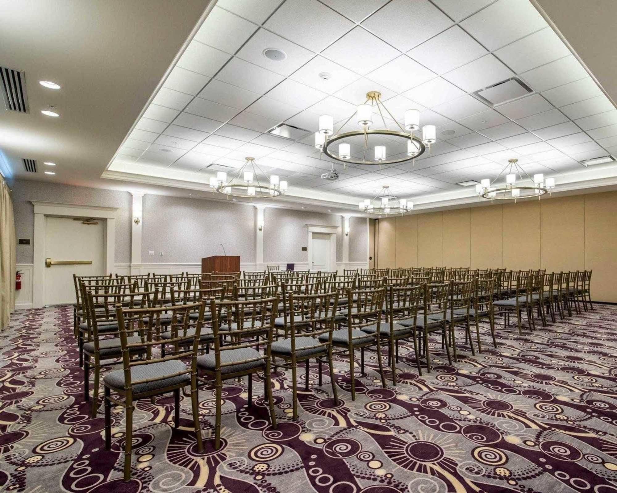 Park Manor Hotel Clifton Park Dış mekan fotoğraf The ballroom at the hotel