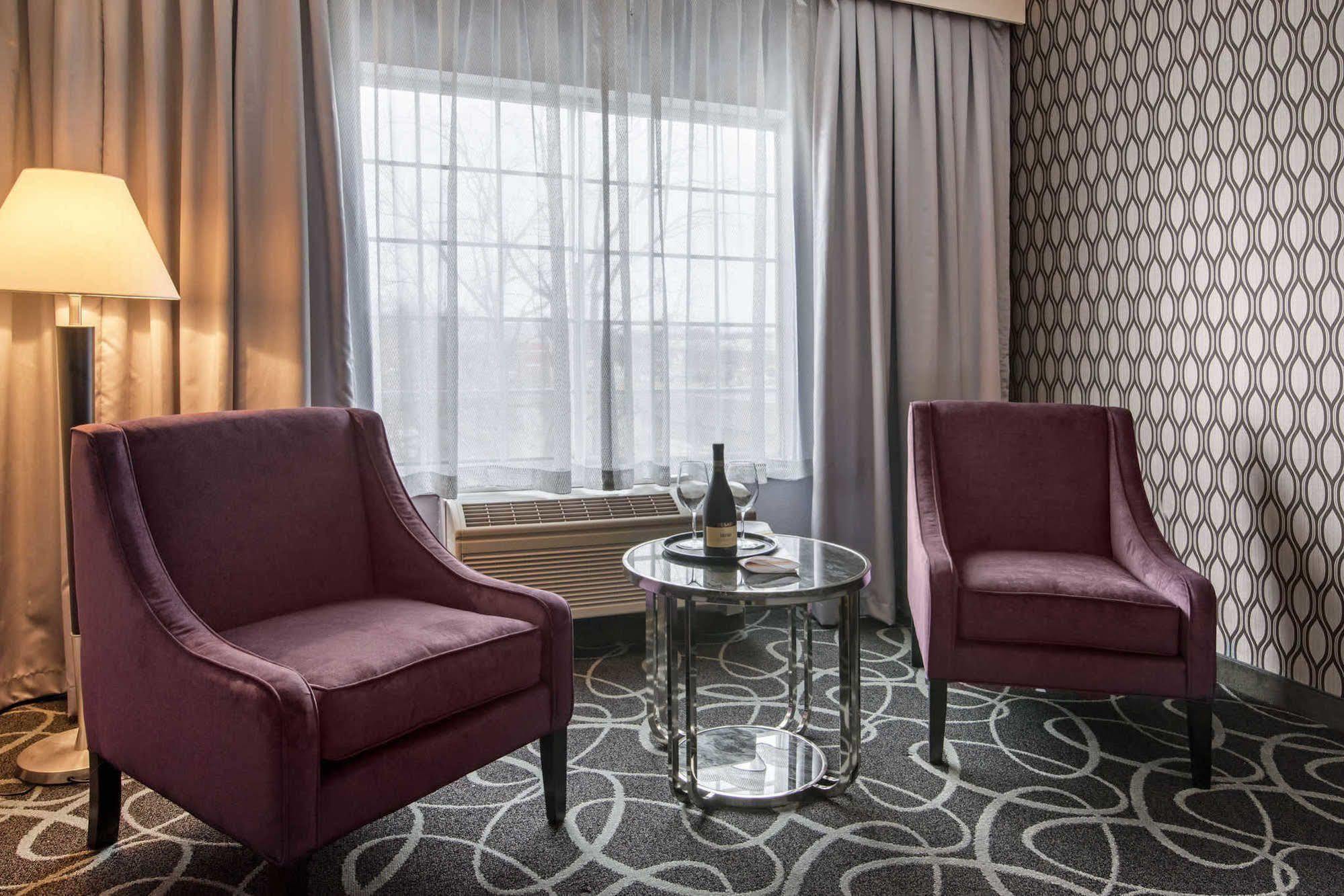 Park Manor Hotel Clifton Park Dış mekan fotoğraf A room at the hotel